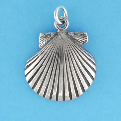 Microsculptures 0218 Solid Scallop Silver Charm