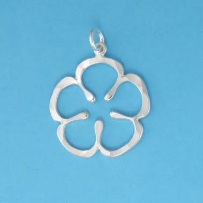 Microsculptures 0034 Flower Silver Charm