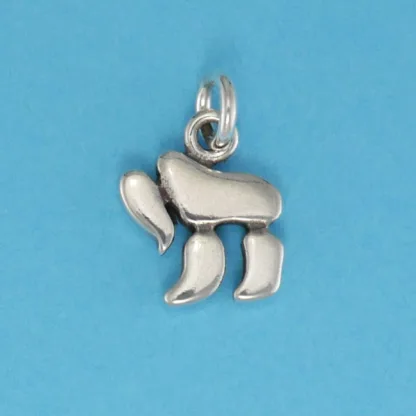 Microsculptures 0043 Chai Symbol Silver Charm