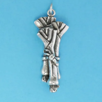 Microsculptures 0695 Leeks Silver Charm