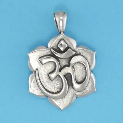 Microsculptures 1324 Om Silver Pendant