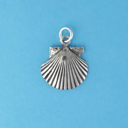 Microsculptures 0276 Scallop Shell Silver Charm-Small