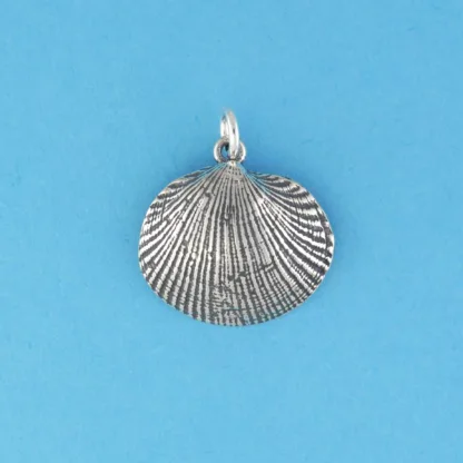 Microsculptures 0277 Clam Shell Silver Charm-Medium
