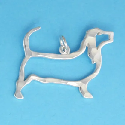 Microsculptures 0430 Basset Hound Silver Charm