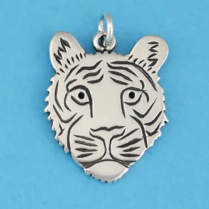 Microsculptures 0574 Tiger Face Silver Charm