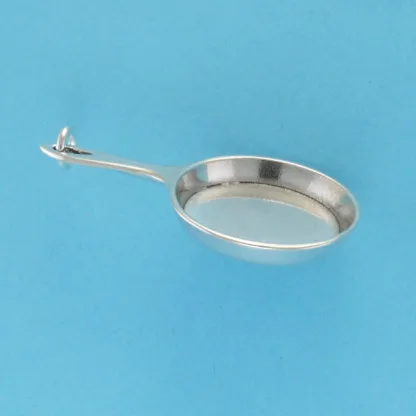 Microsculptures 0637 Cast Iron Skillet Silver Charm