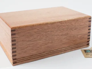 Cannbisdor, Large Cannabis Humidor Natural Mahogany