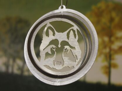 Dakota Steel Art 51840 4" Mini Wolf Head Wind Spinner - Silver Zinc (Round)